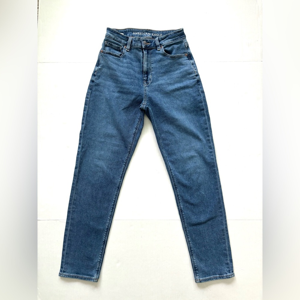 American Eagle Mom Jean Stretch‎ High Waist Relaxed Fit Medium blue Women’s 2R